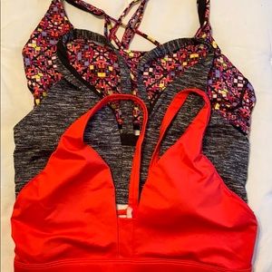 3 Victoria’s Secret Lightweight sports bras